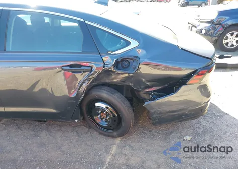 2024 Honda Accord Ex z USA, uszkodzony, nr VIN 1HGCY1F33RA033077